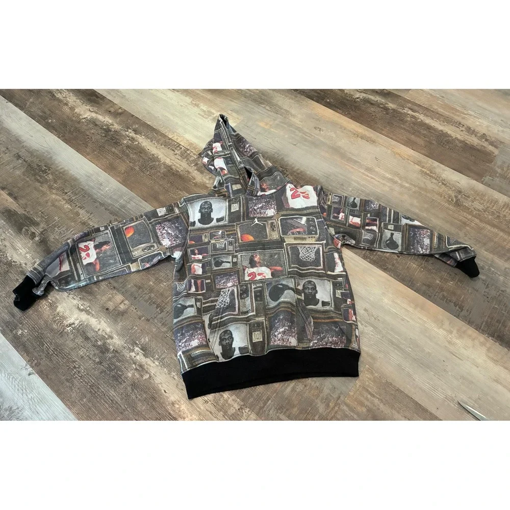 Jordan Boys Michael Jordan TV Photo Print Hoodie Black Multi Size Medium 10-12Y